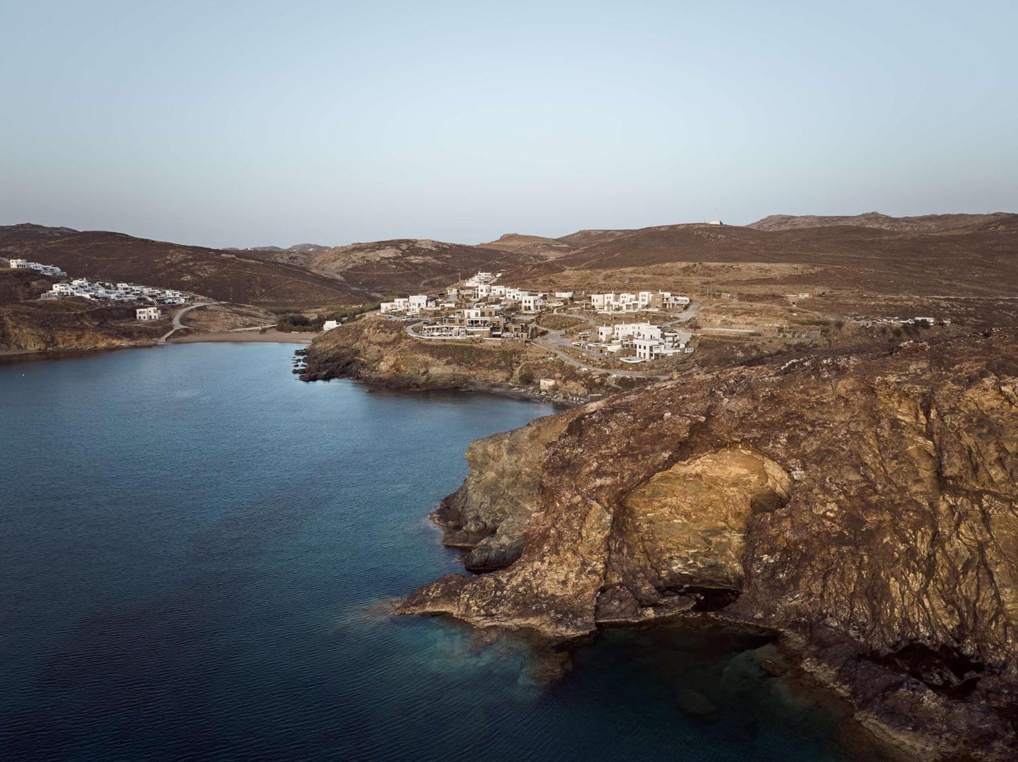 Semeli Coast Mykonos Curio Collection By Hilton Hotel Merchia Beach Bagian luar foto