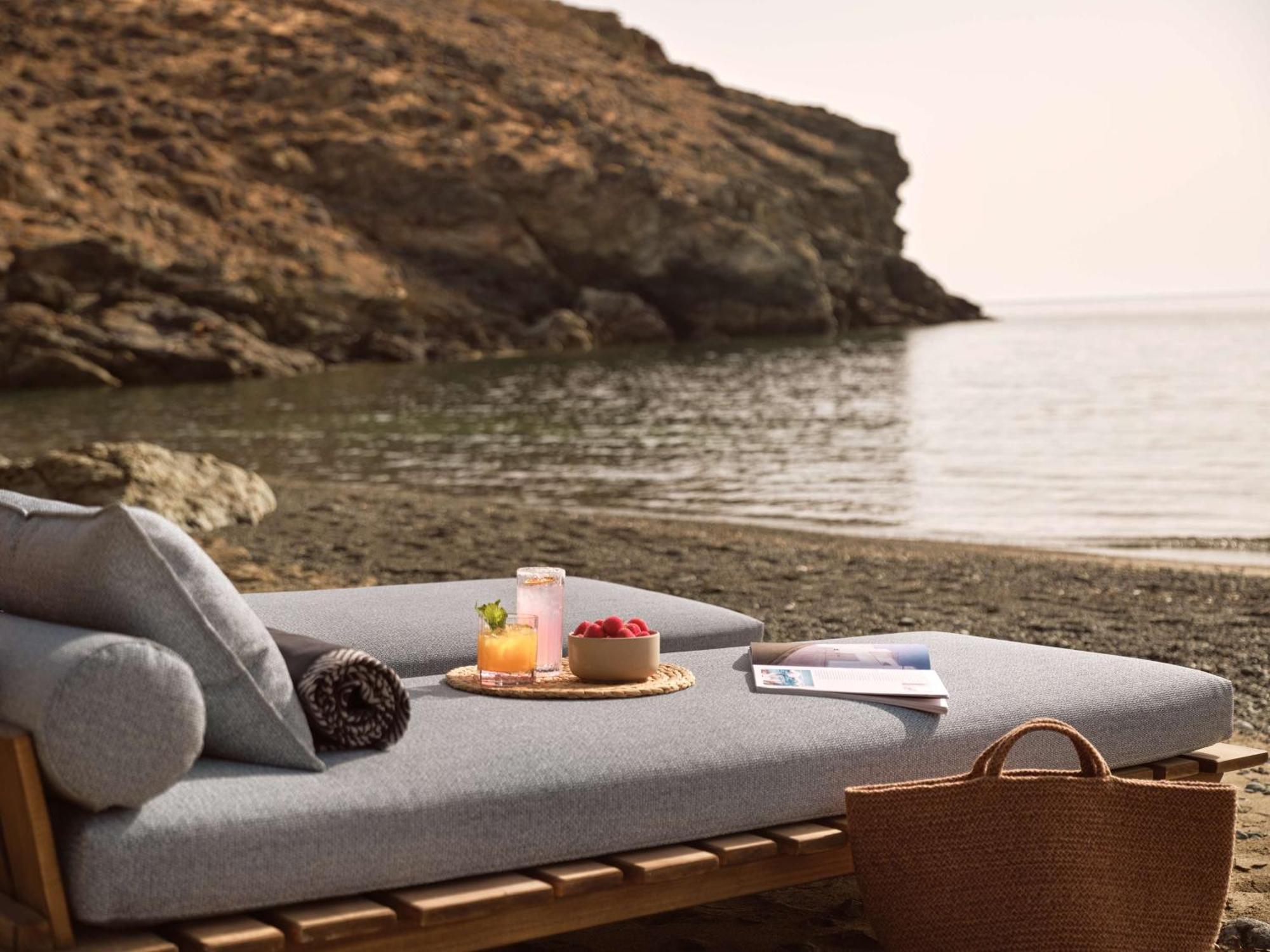 Semeli Coast Mykonos Curio Collection By Hilton Hotel Merchia Beach Bagian luar foto